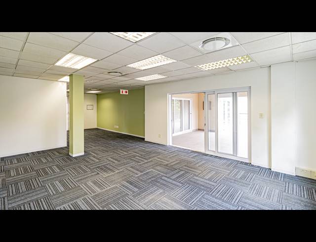 127M² OFFICE TO LET IN FERNDALE